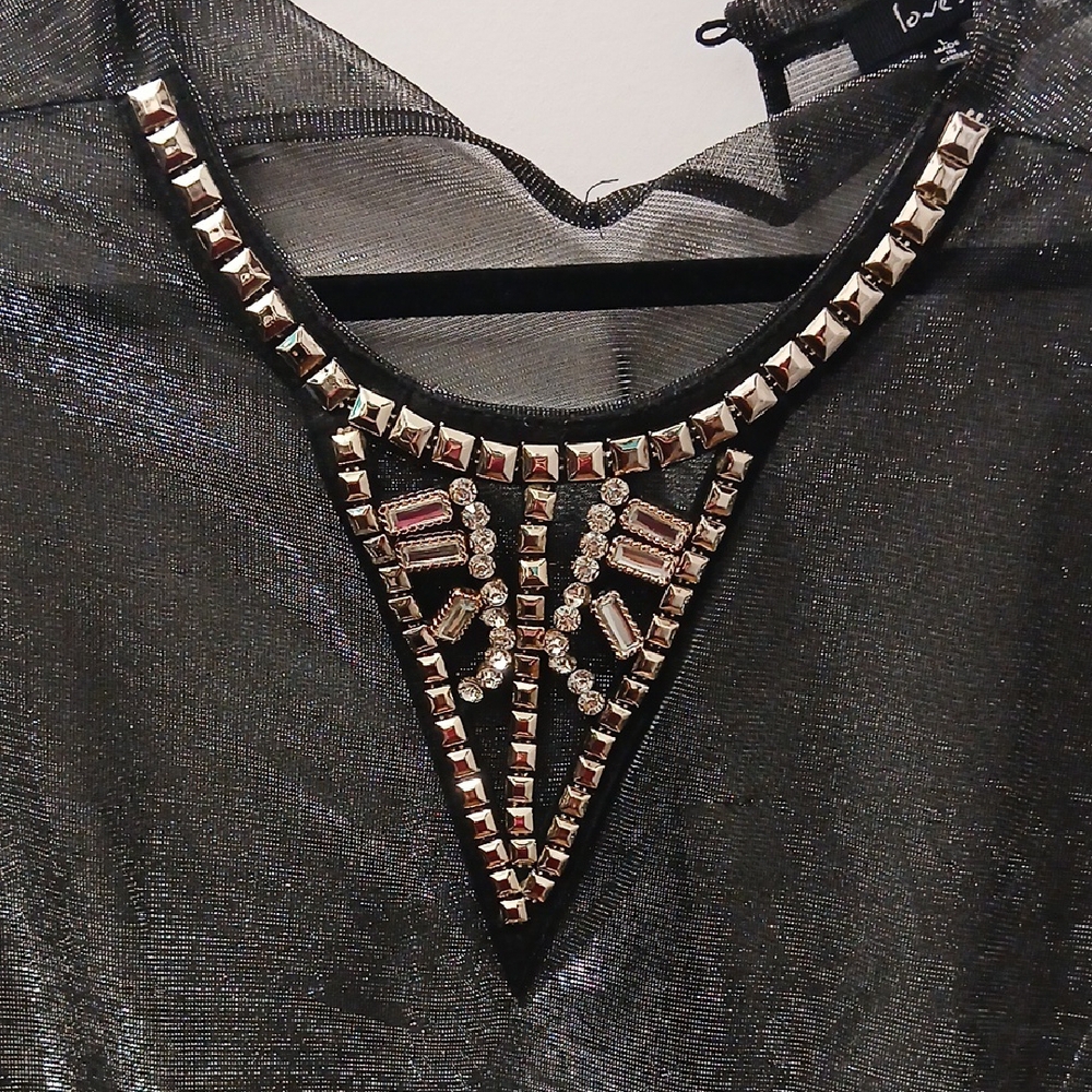 Elegant Black and Silver Women's Necklace